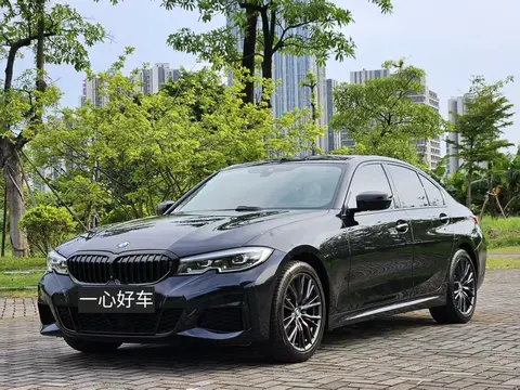 16万多拿下宝马330i，感受曜夜版的运动激情