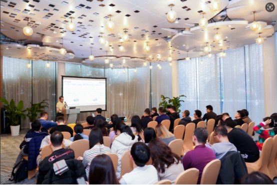 双轮驱动持续进化，联众优车撬动汽车消费新格局