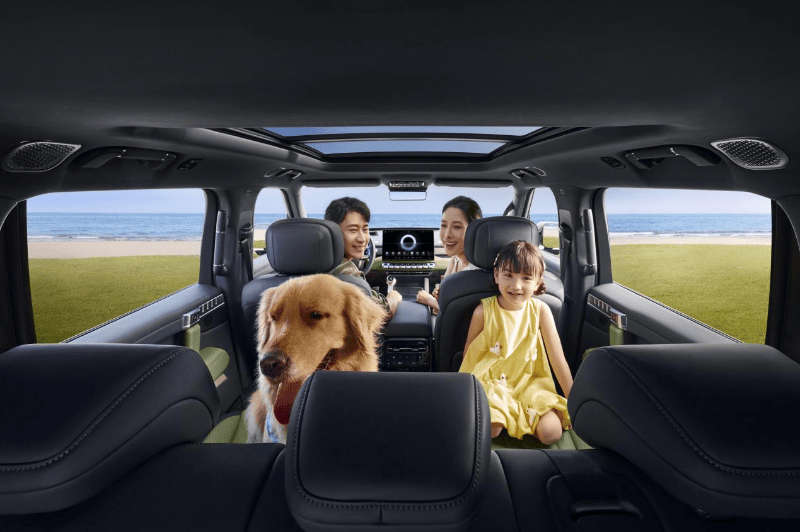 标配50.4度宁德时代骁遥电池，猛士M817 Max+版36.99万上市，智能越野多了个“狠角色”