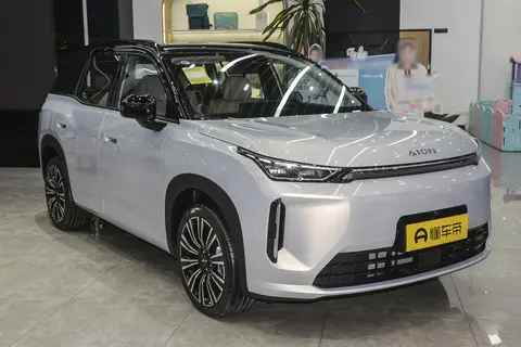 限时价10.48万起，纯电和增程都给到！埃安i60上市首月销量破万？