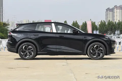 深蓝S07：15万级新能源SUV的“真香”之选？