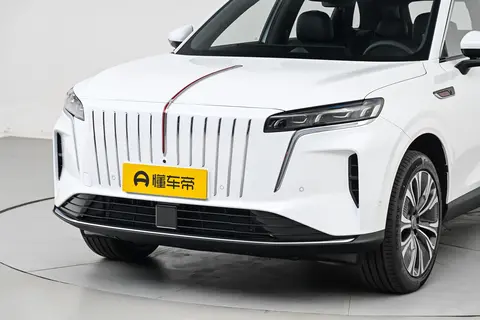 红旗HS6 PHEV 17万级中大型插混SUV，这台