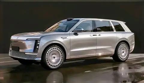 鸿蒙智行尊界SUV谍照流出，搭华为智驾，锚定高端